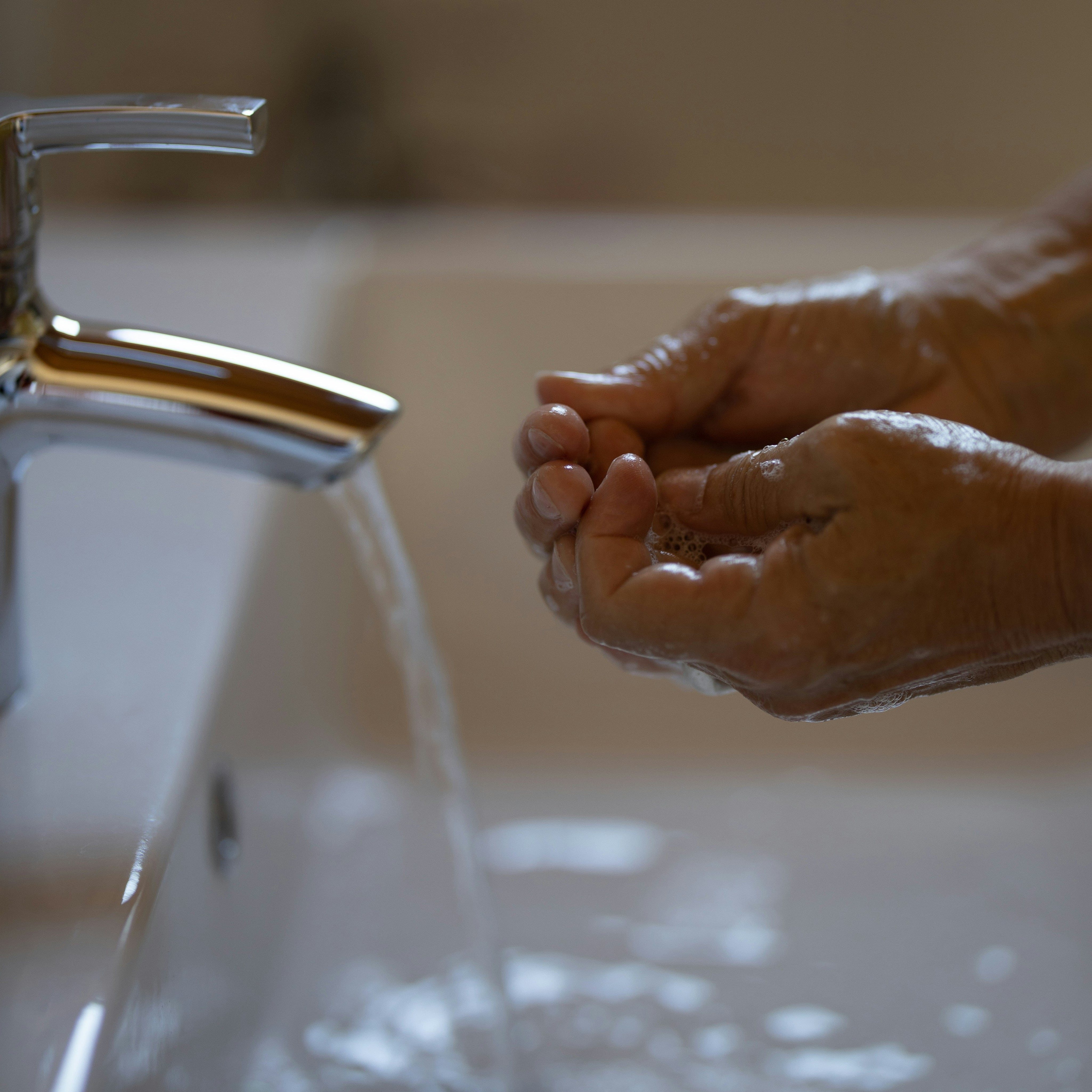 How Your Daily Cleanser Can Contribute to Barrier Disruption - The Skinbeneath